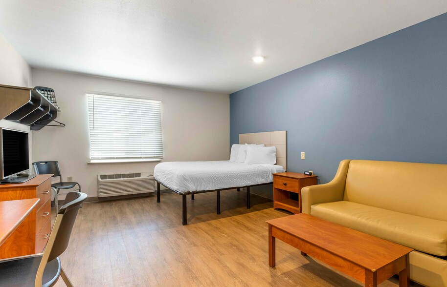 Building Photo - Furnished Studio-Fayetteville - I-49