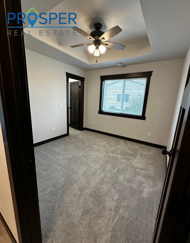 Building Photo - CA793X