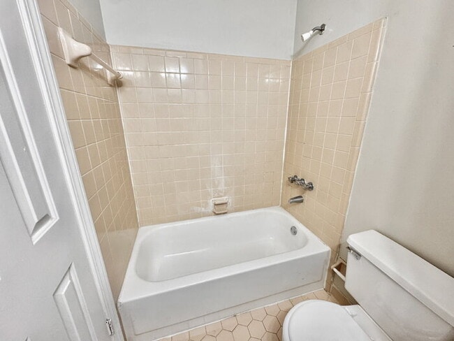 Building Photo - 7312 Countryside Road