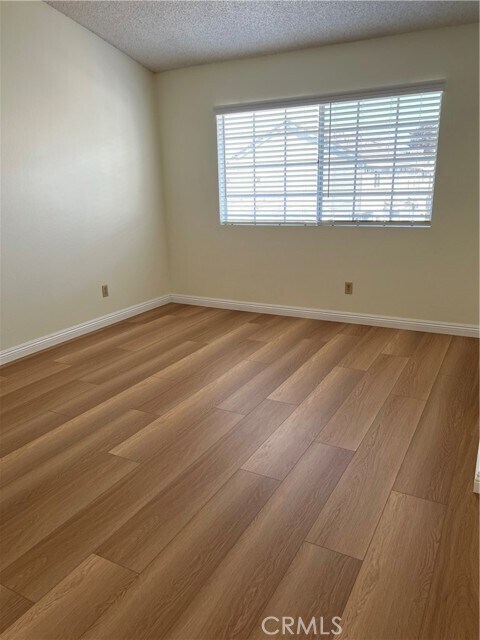 Building Photo - 2800 Plaza del Amo