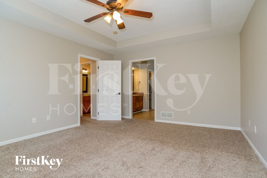 Building Photo - 15688 S Downing Ct