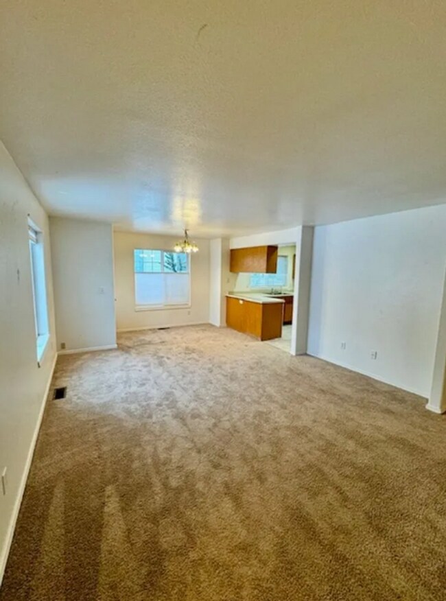 Building Photo - 2962 W Villard St