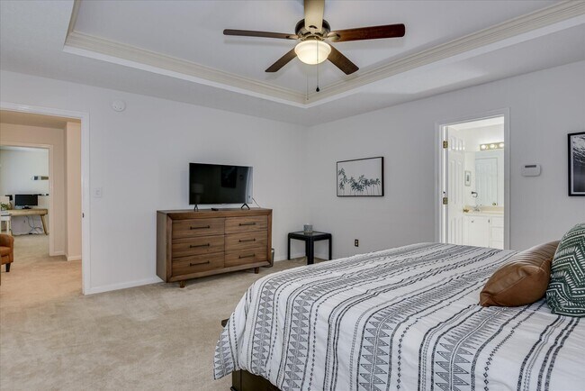 Building Photo - 869 Hickory Ridge Rd