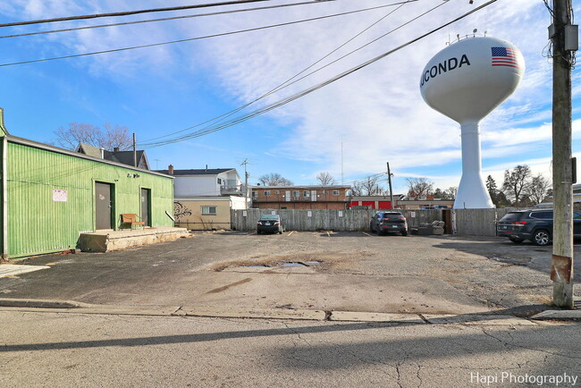 Building Photo - 201 S Main St