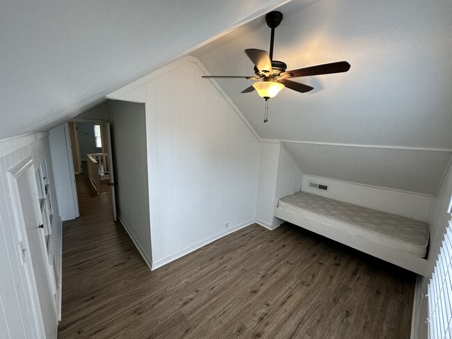 Building Photo - 958 Winburn Dr