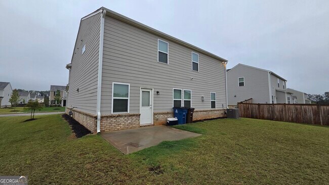 Building Photo - 521 Elkwood Ln
