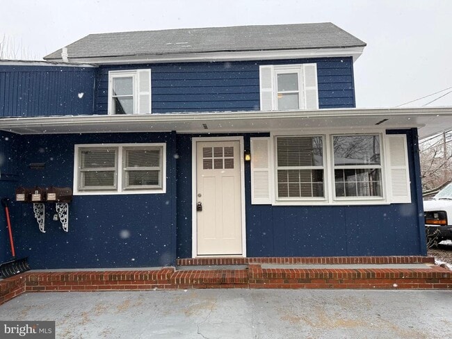 Building Photo - 109 N Main St