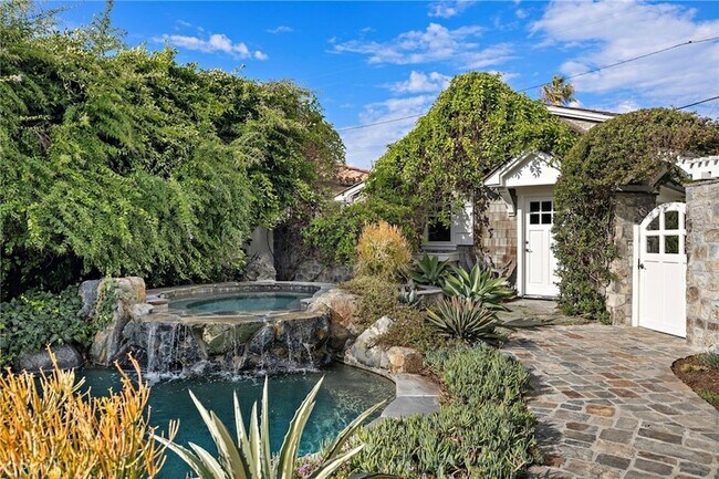 Building Photo - 35031 Camino Capistrano