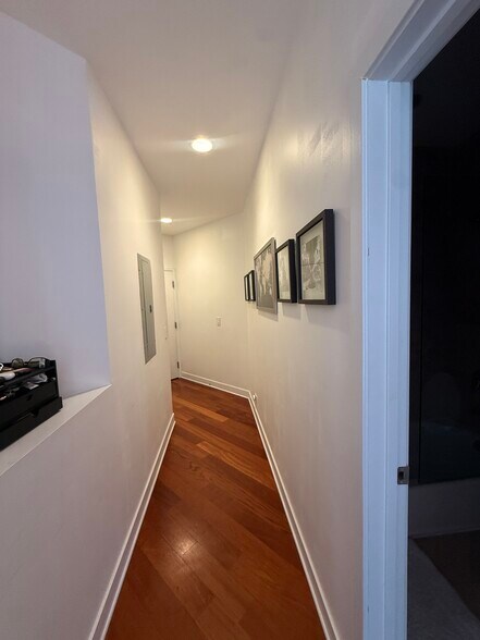 Building Photo - 651 N Milwaukee Ave