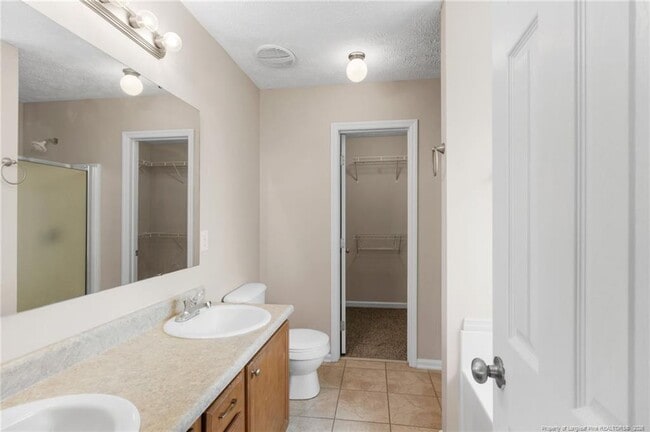 Building Photo - 3022 Burton Dr