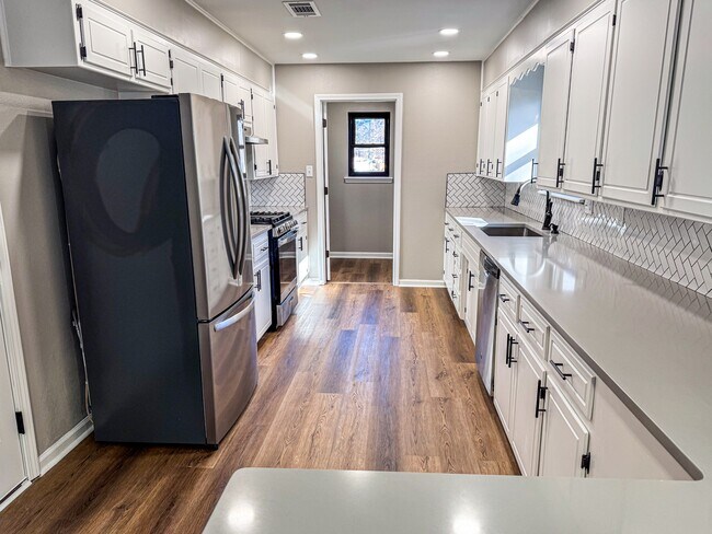 Building Photo - 1519 Mulberry Salem Rd