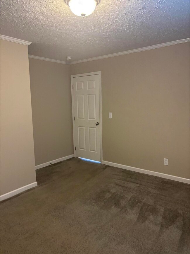 Building Photo - 205 Joy Rd