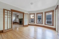 Building Photo - 129 Victoria Pl