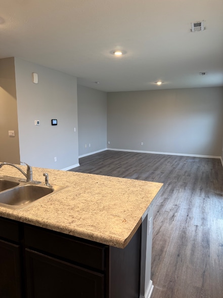 Building Photo - 7214 Griffon Ln