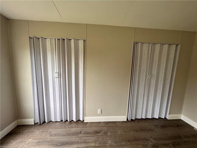 Building Photo - 3-Bedroom and 2 Bathroom Mobilehome