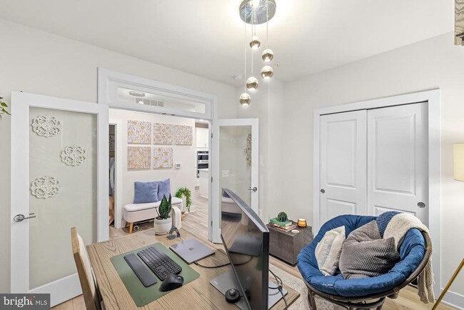 Building Photo - 102 St Ives Pl