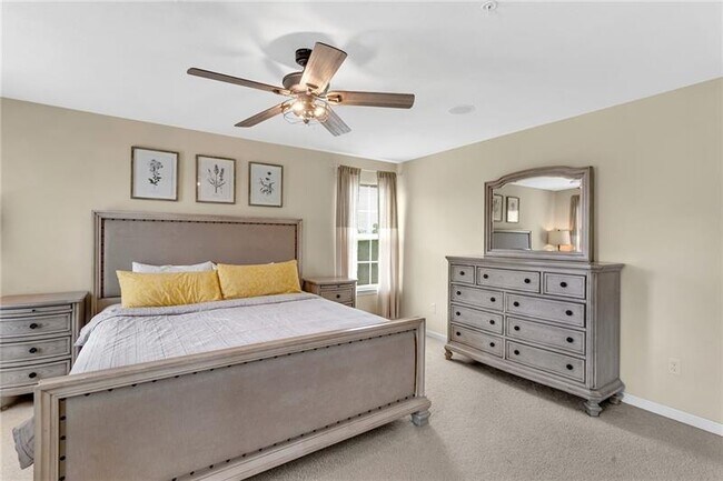 Building Photo - 356 Sunrise Dr