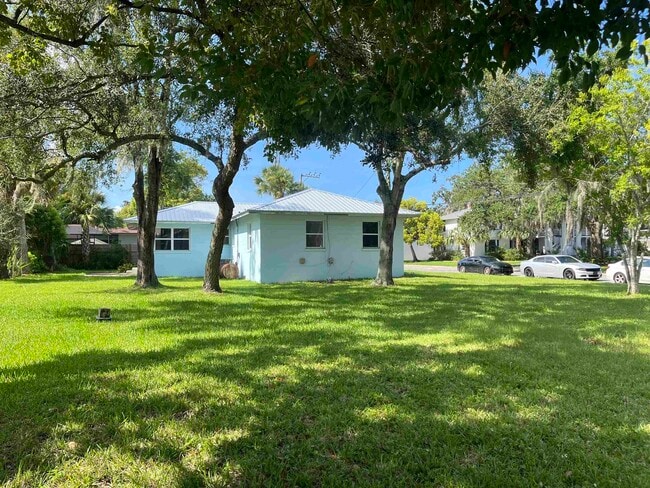 Building Photo - 58 Riberia St