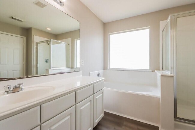 Building Photo - 12327 Landsdown Ridge Way