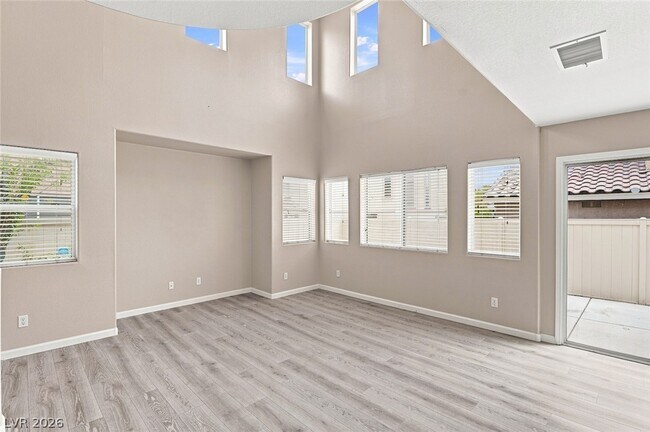 Building Photo - 1915 Sundown Canyon Dr