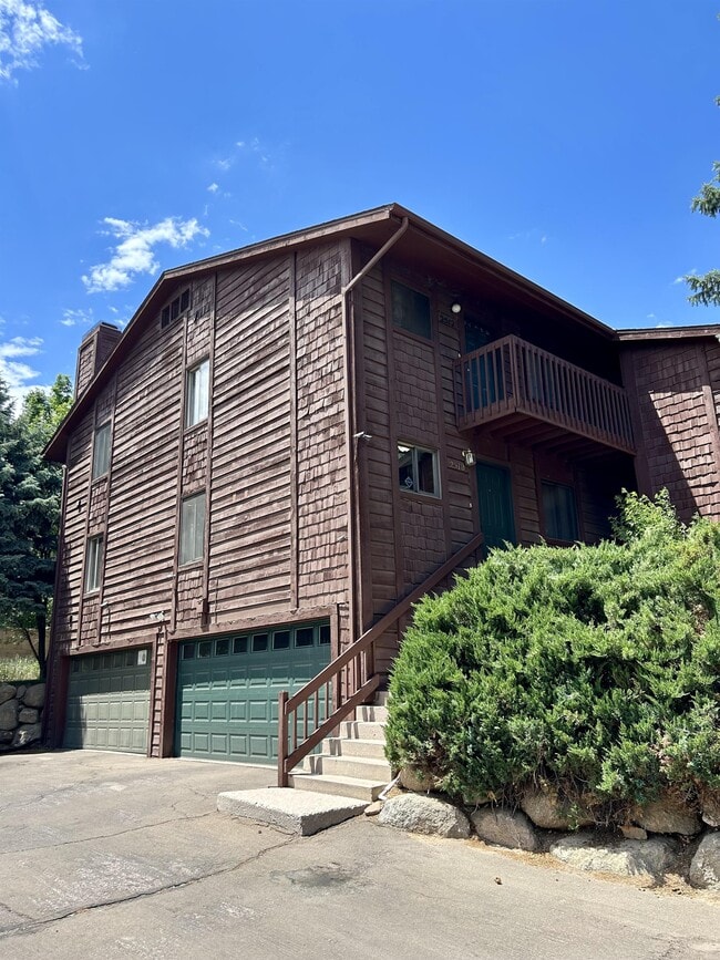 Building Photo - 2510 Plumtree Grove