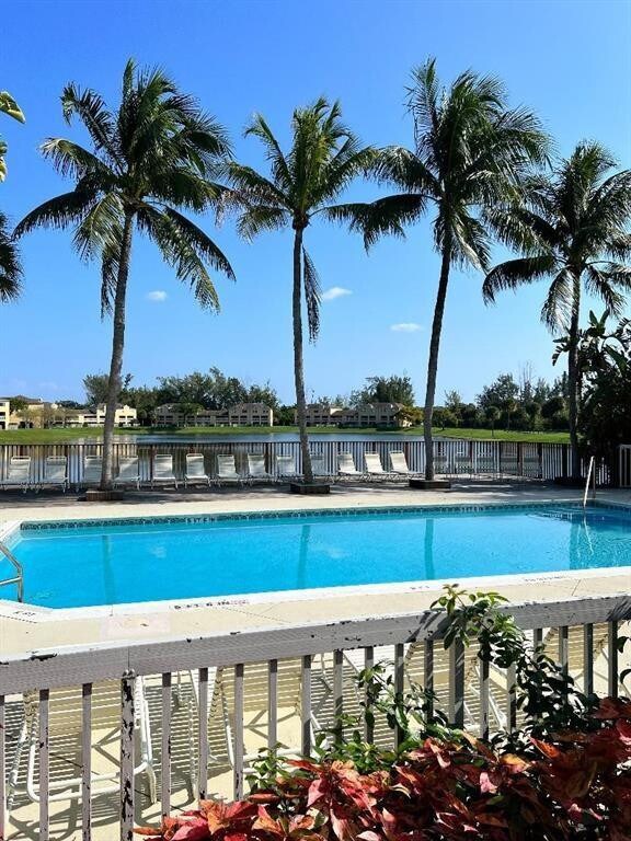 Building Photo - 5200 NW 31st Ave