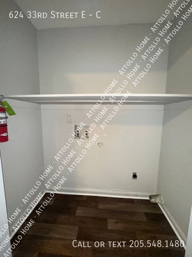 Building Photo - 2-Bedroom Apartment Convenient to McFarlan...