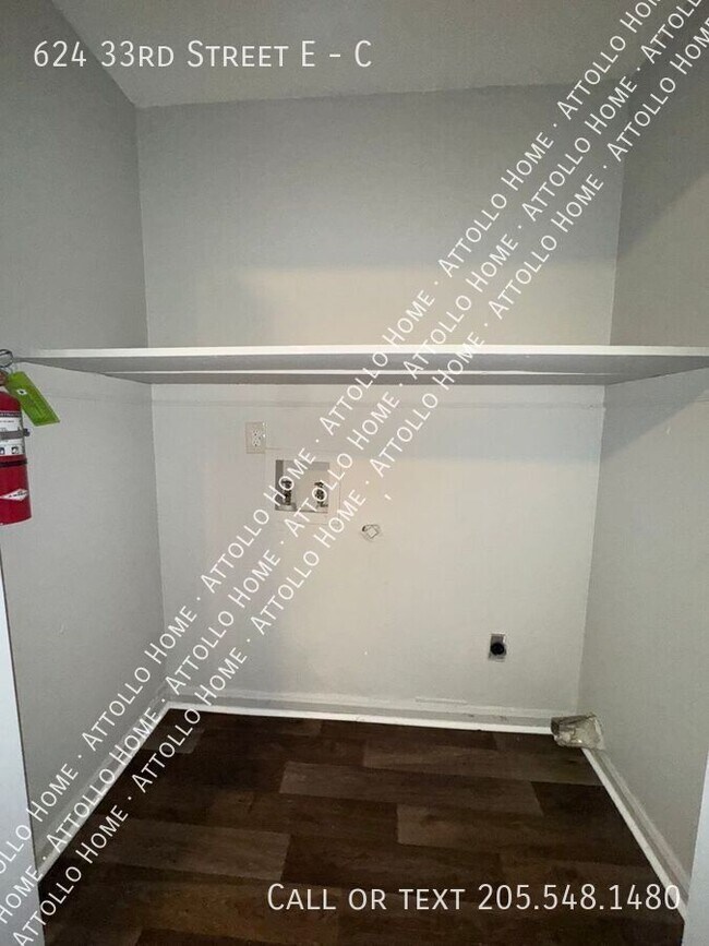 Building Photo - 624 E 33rd St