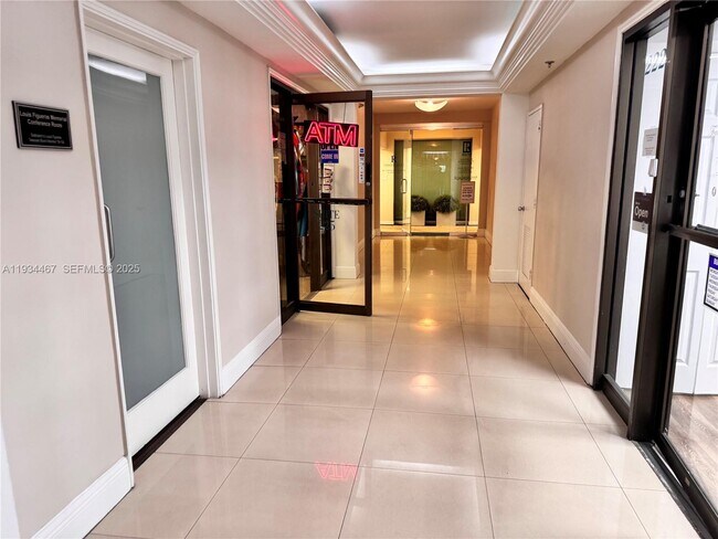 Building Photo - 5161 Collins Ave