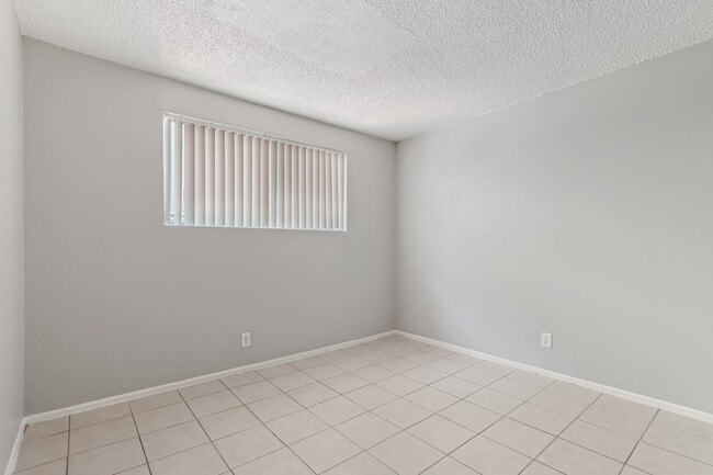 Floorplan - Shermanair Apartments