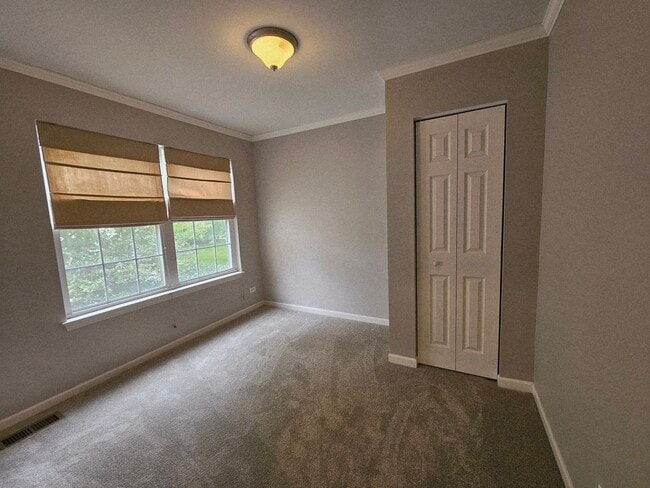 Building Photo - 504 Lancaster Dr
