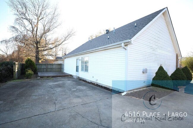 Building Photo - 4516 Place-Largo