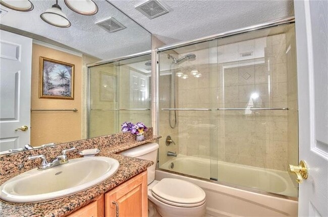 Building Photo - 151 NE 16th Ave