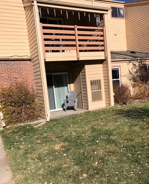 Building Photo - 7395 E Eastman Ave