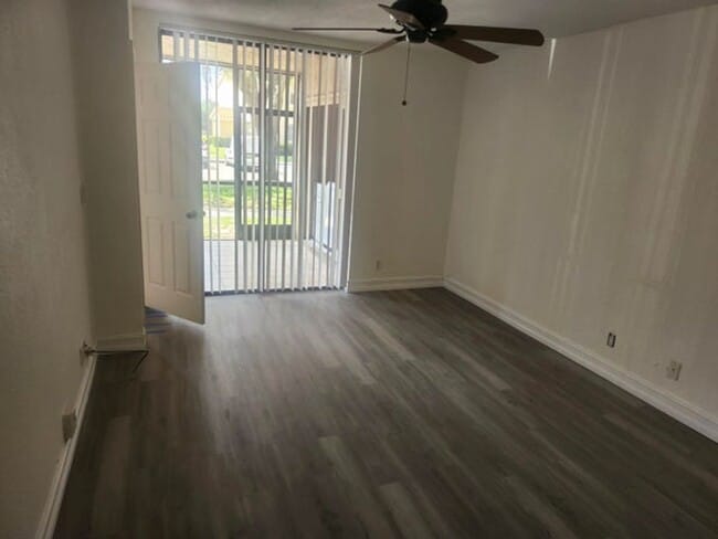 Building Photo - 3813 Coral Tree Cir