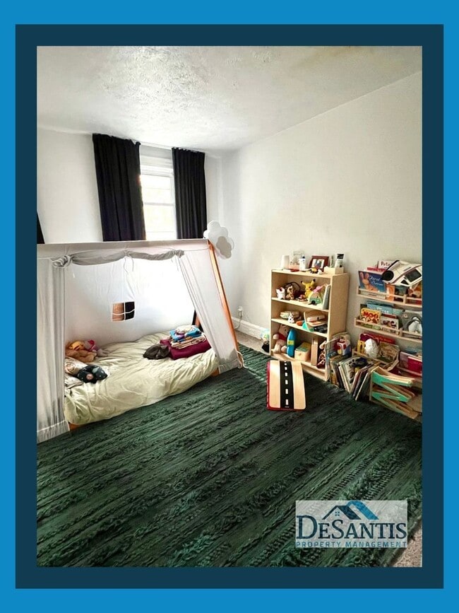 Building Photo - Pittsburgh - 2 Bedroom 1 Bathroom - Spacio...
