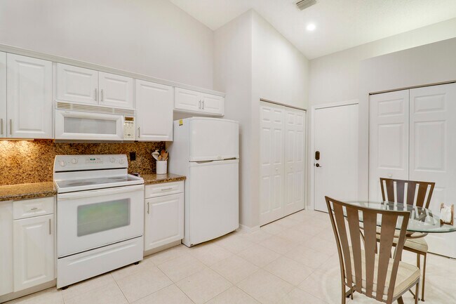 Building Photo - 8063 Dolomtian Way