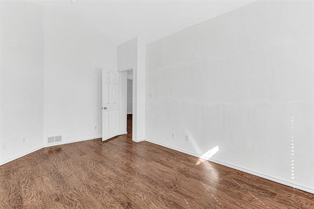 Building Photo - 1421 Ross Dr
