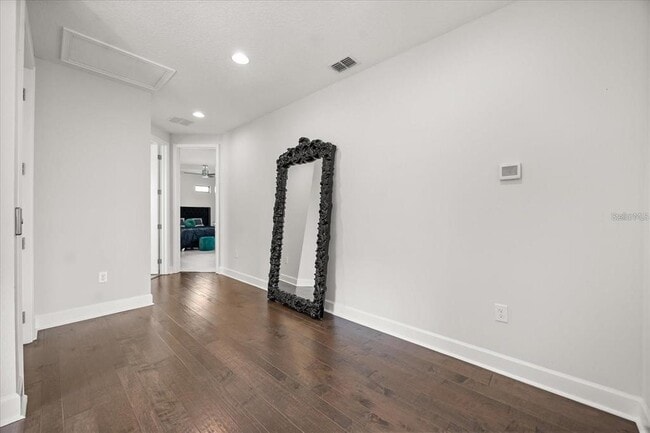 Building Photo - 7675 Toscana Blvd