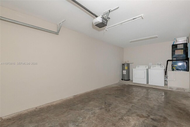 Building Photo - 813 NW 3rd Ave