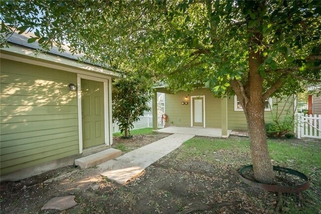 Building Photo - 642 Mcgarity-