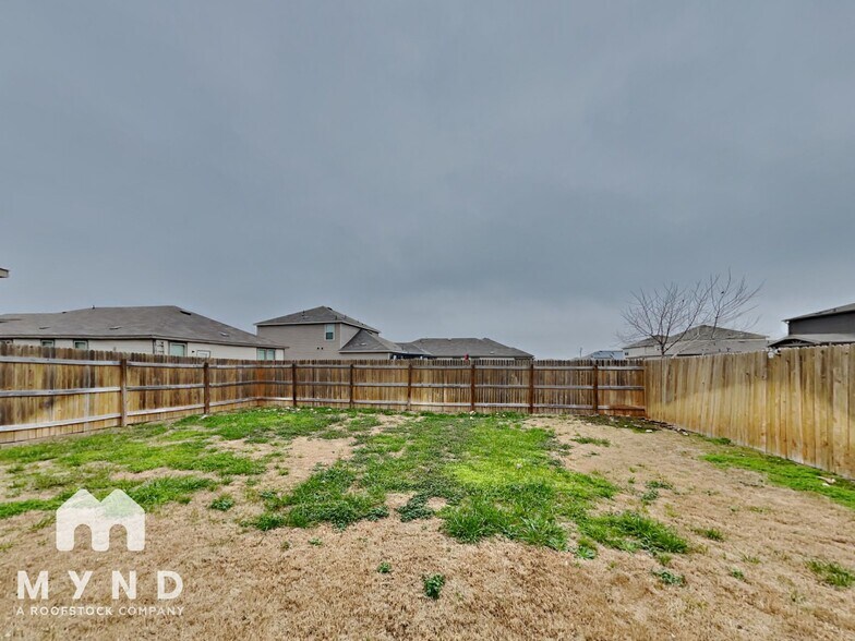 Building Photo - 113 Kildeer Pass