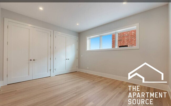 Building Photo - 4133 N Kenmore Ave
