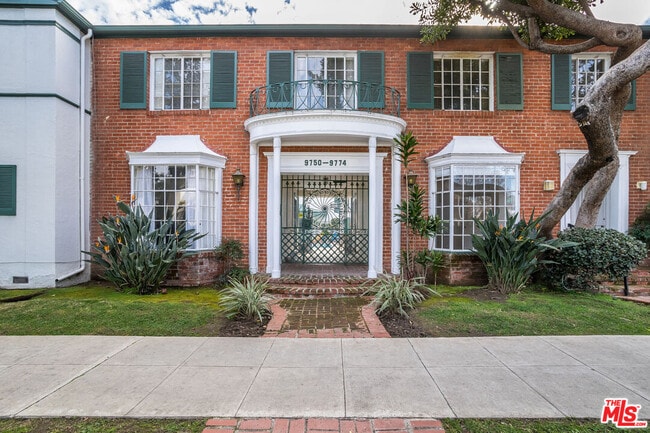 Building Photo - 9770 W Olympic Blvd