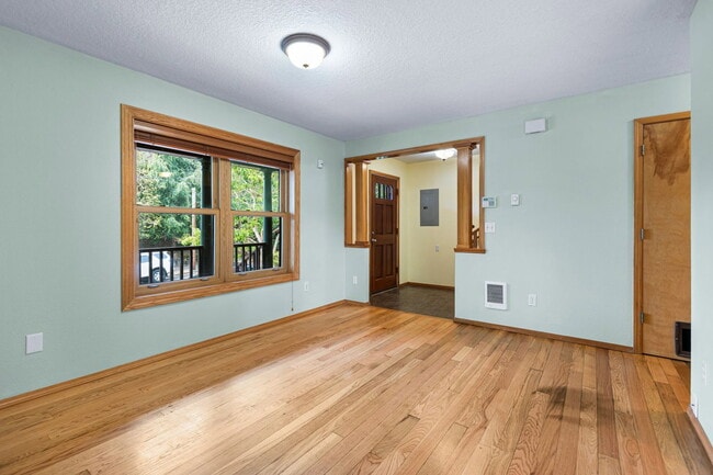 Building Photo - 4308 N Albina Ave
