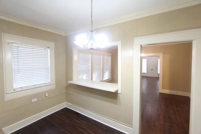 Building Photo - New On The Market with Fresh Updates!! Better Hurry!!