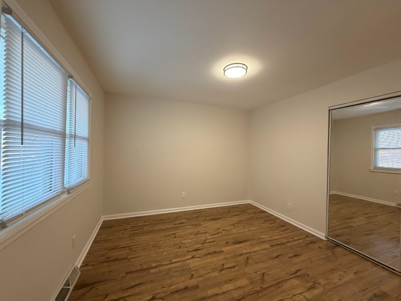 Building Photo - 11401 W 78th Ct