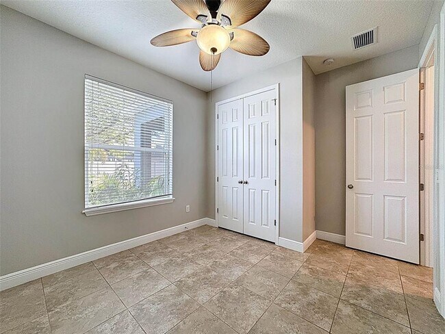 Building Photo - 1606 Feather Grass Loop