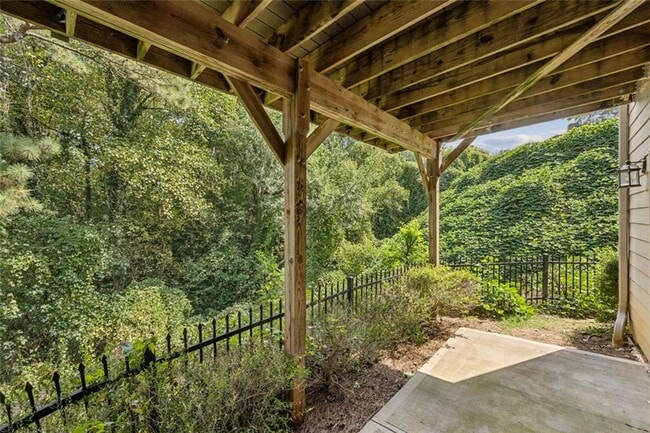 Building Photo - 1285 Linden Ct