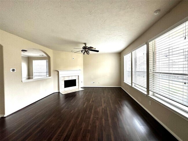 Building Photo - 3615 Shasta Ct